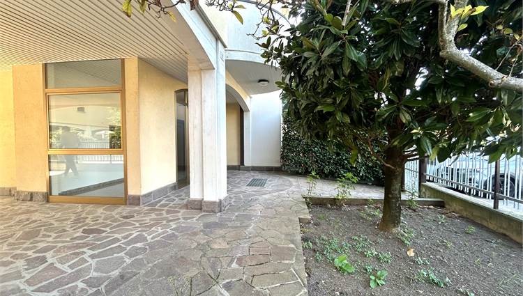 ingresso palazzina