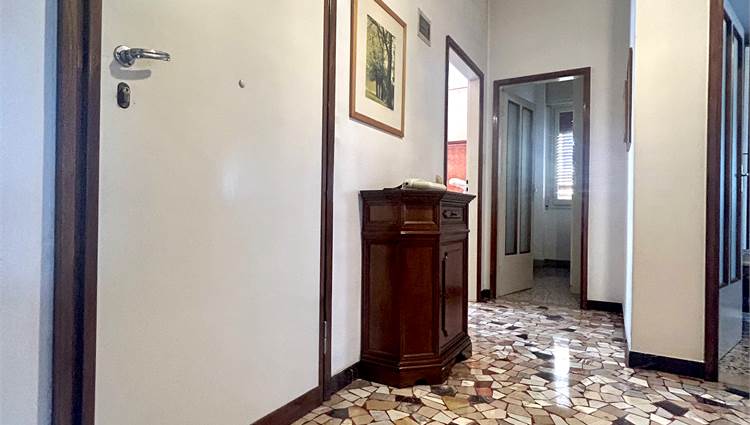 ingresso piano secondo